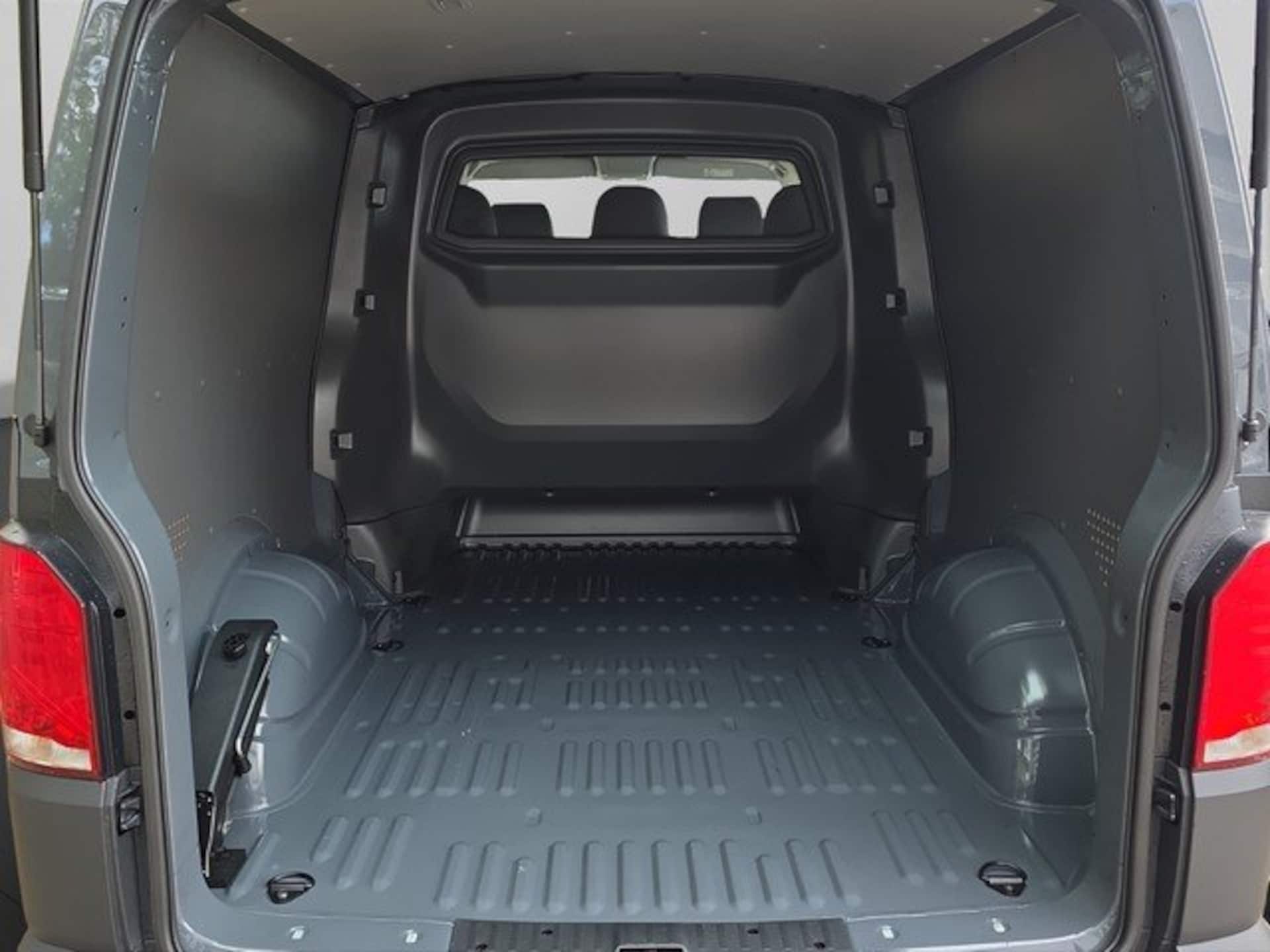 Volkswagen T6.1 Transporter Kasten langer Radstand