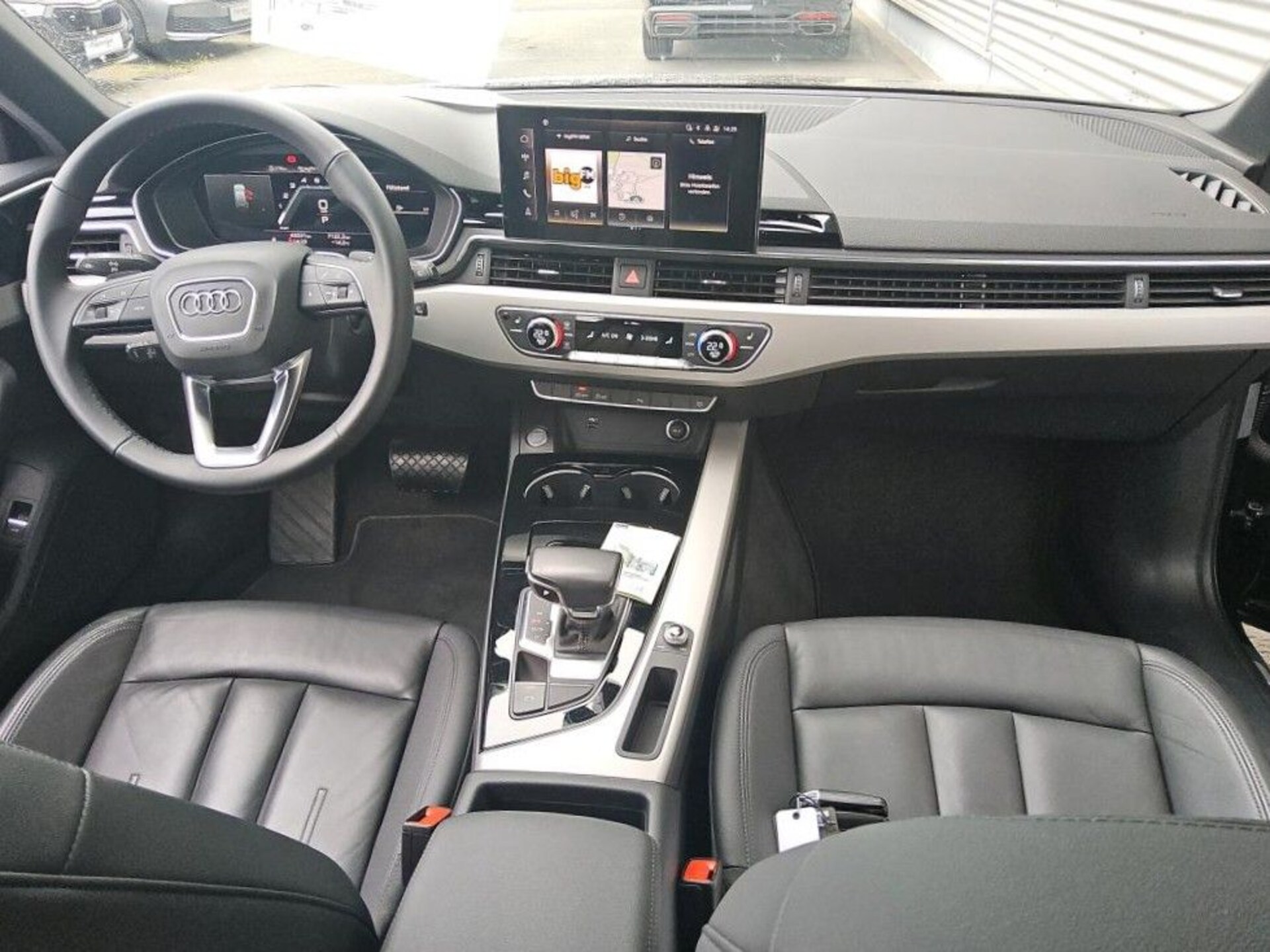 Audi A4 Avant S line