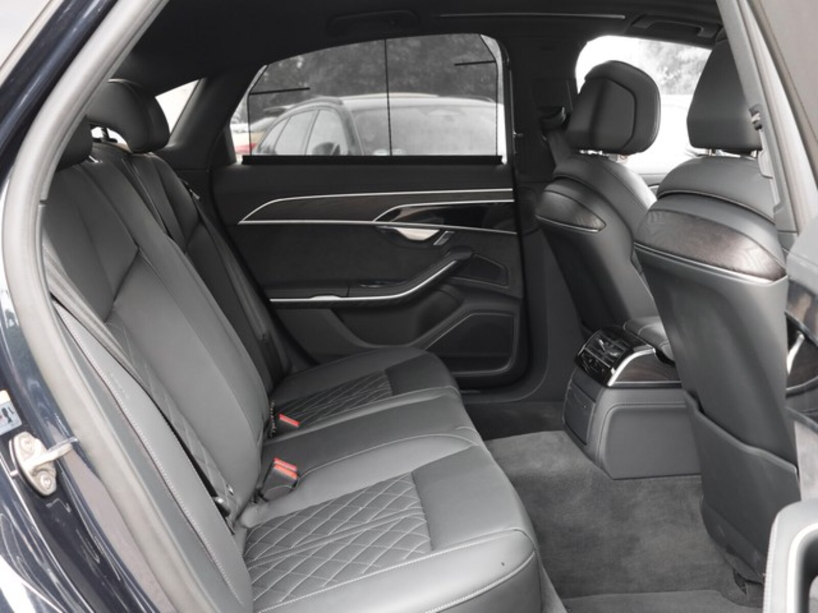 Audi A8 – Bild 8