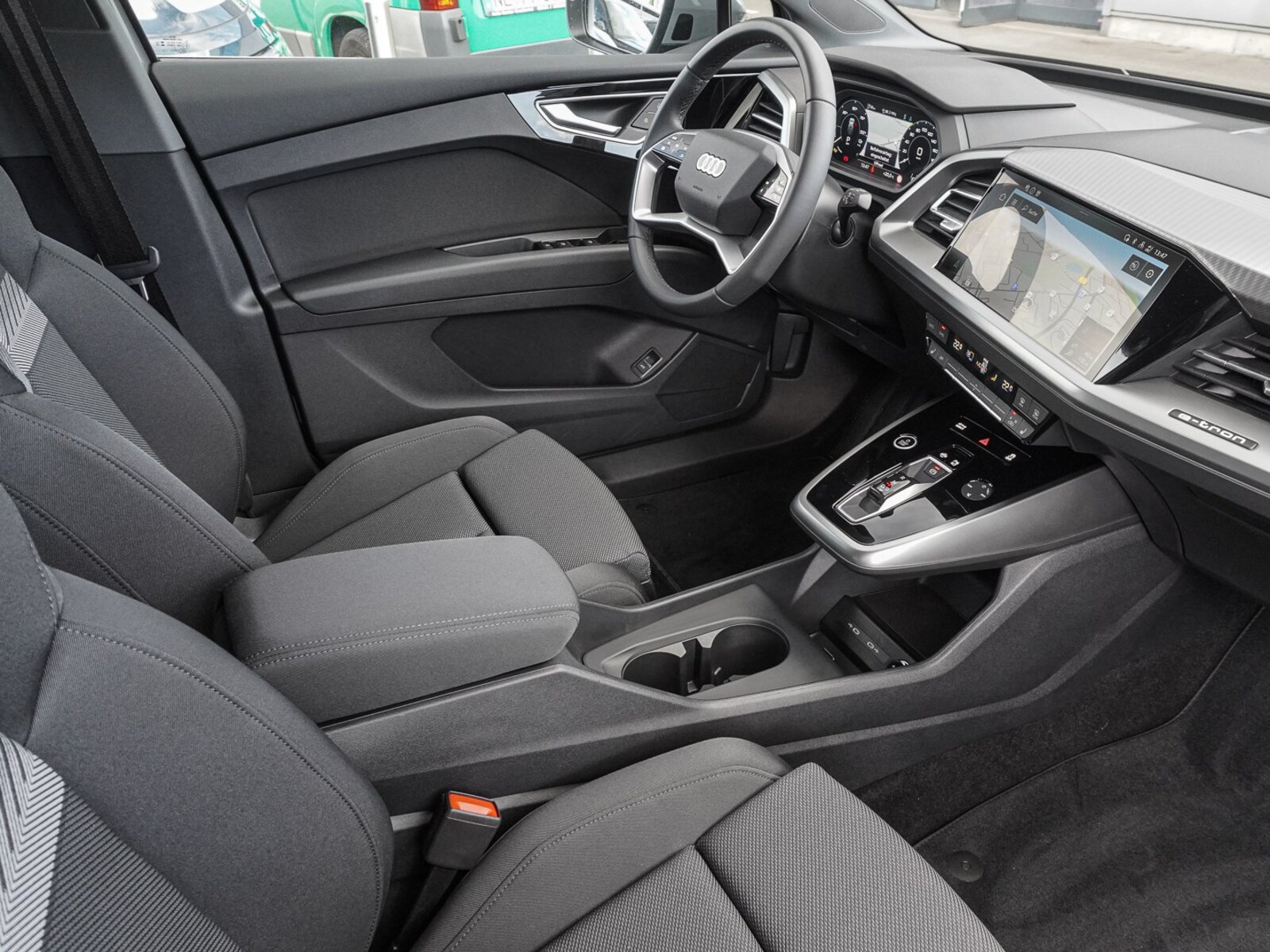 Audi Q4 Sportback e-tron – Bild 8