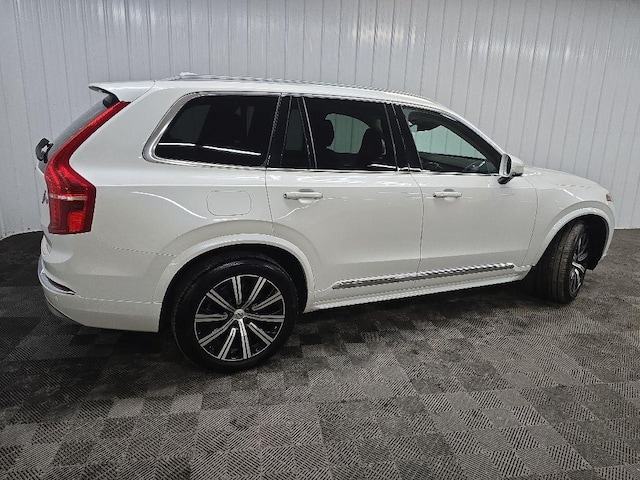 2022 Volvo XC90