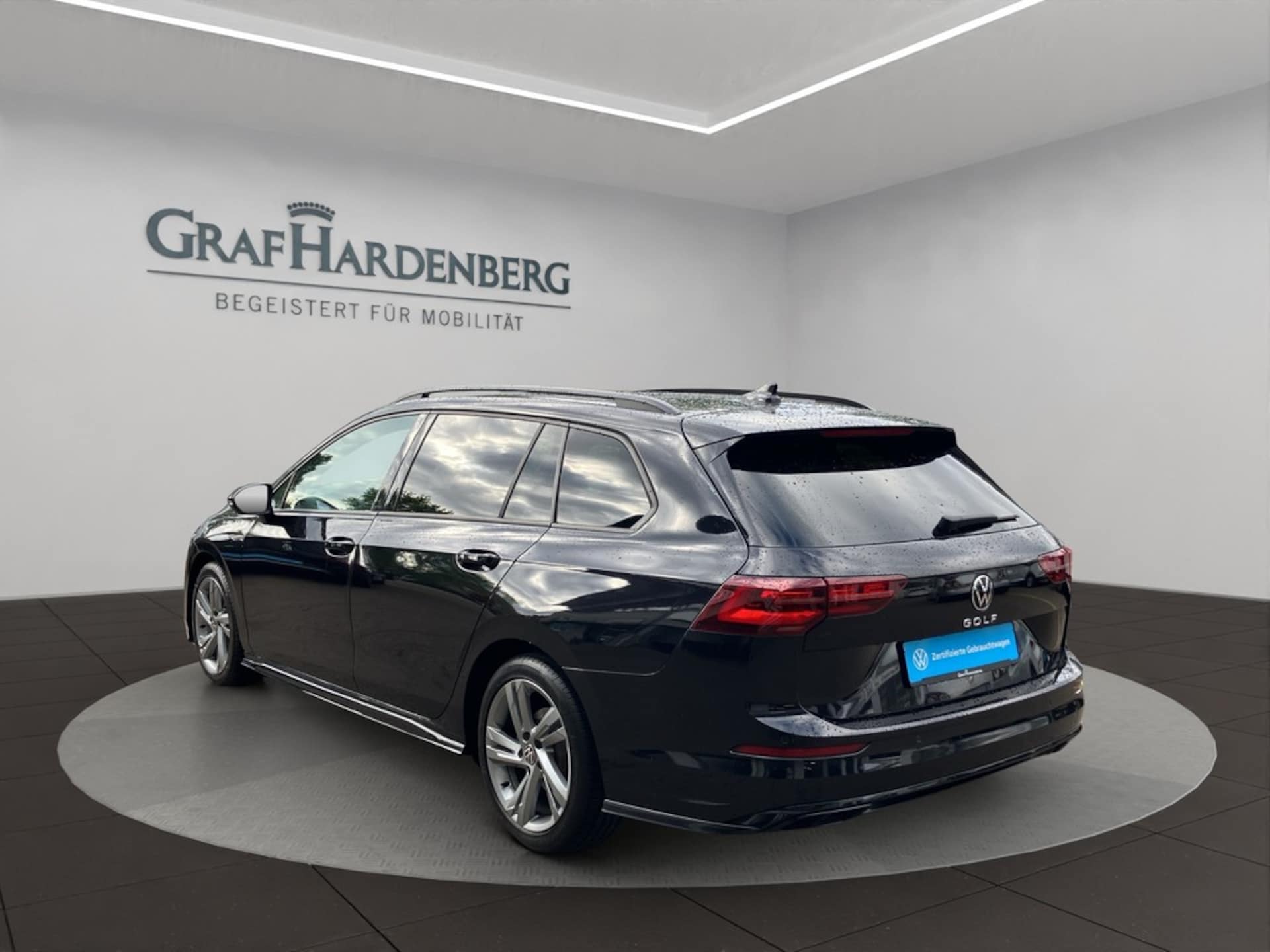 Volkswagen Golf Variant R-Line