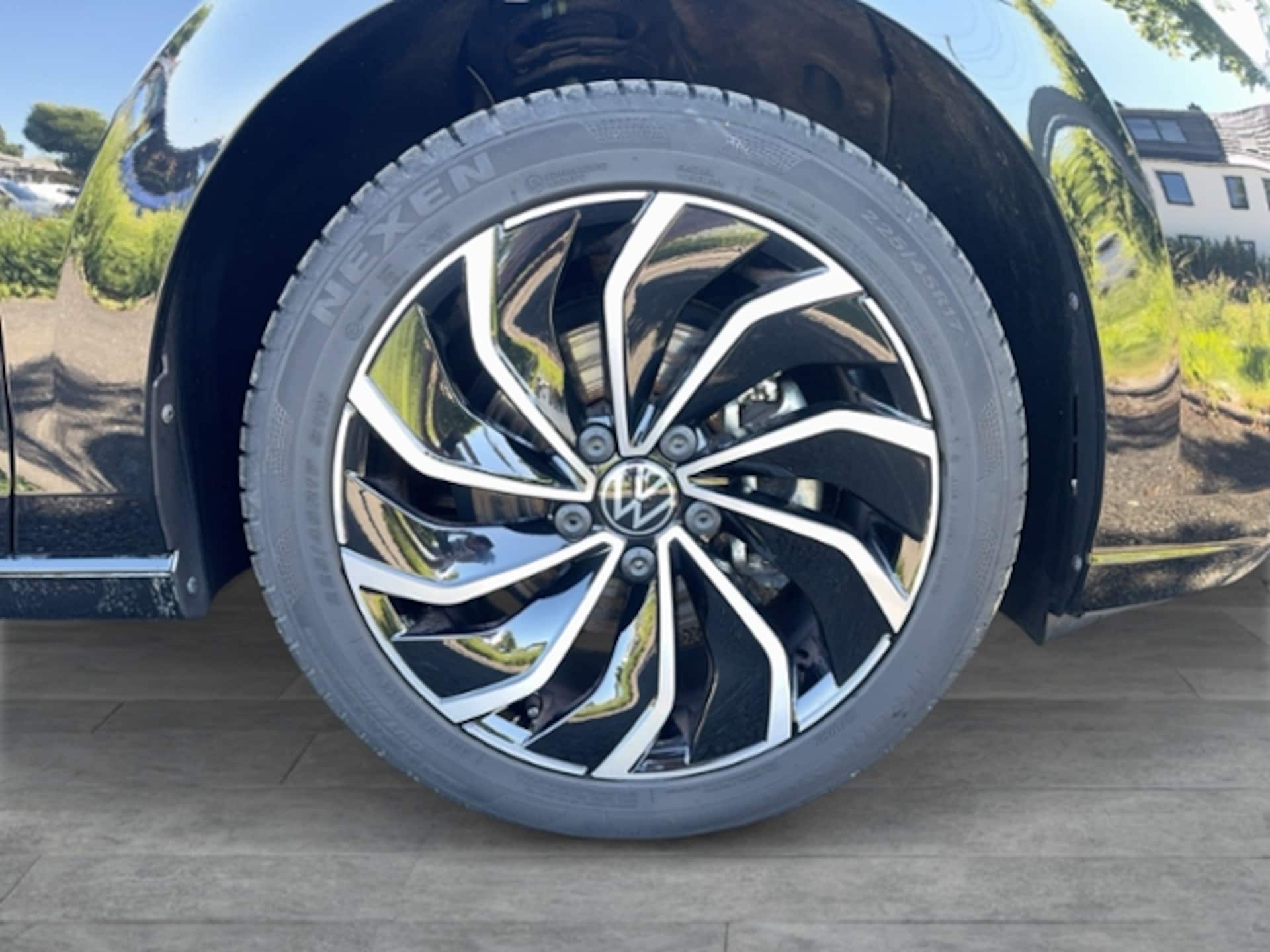 Volkswagen Golf Variant Style