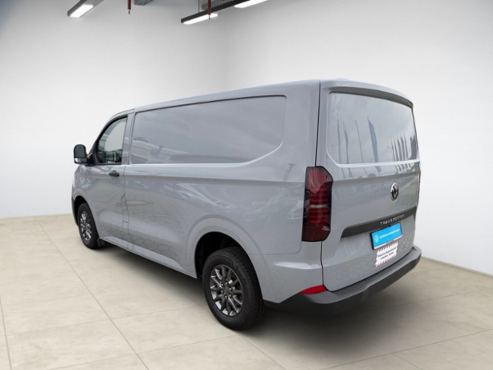 Volkswagen Transporter Kasten kurzer Radstand – Bild 4