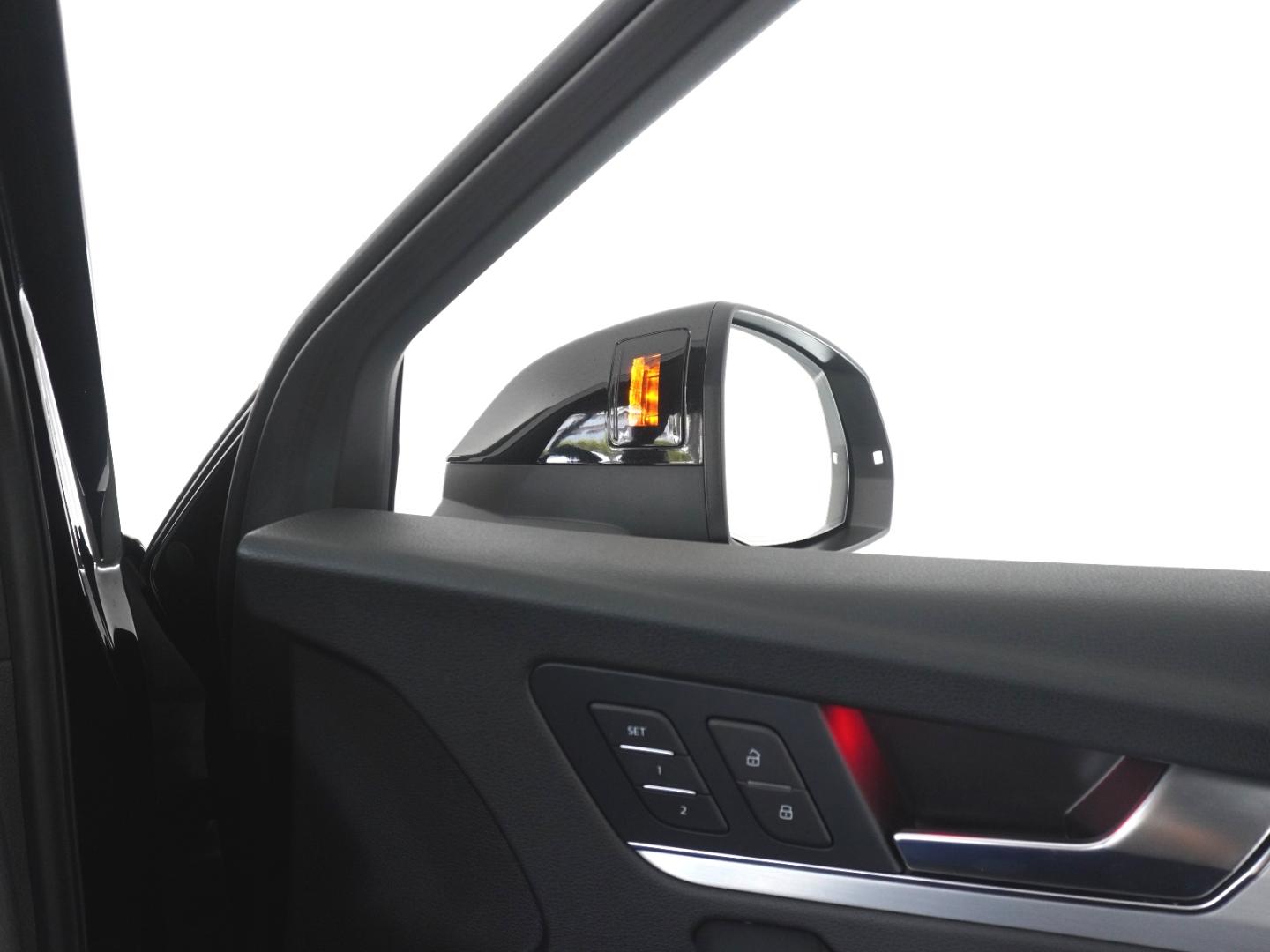 Image about Audi Q5 Sportback 40 TDI quattro S line