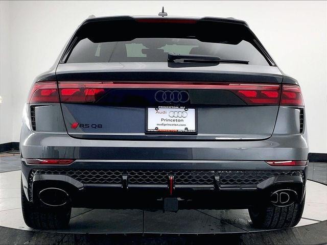 2026 Audi RS Q8 SUV performance