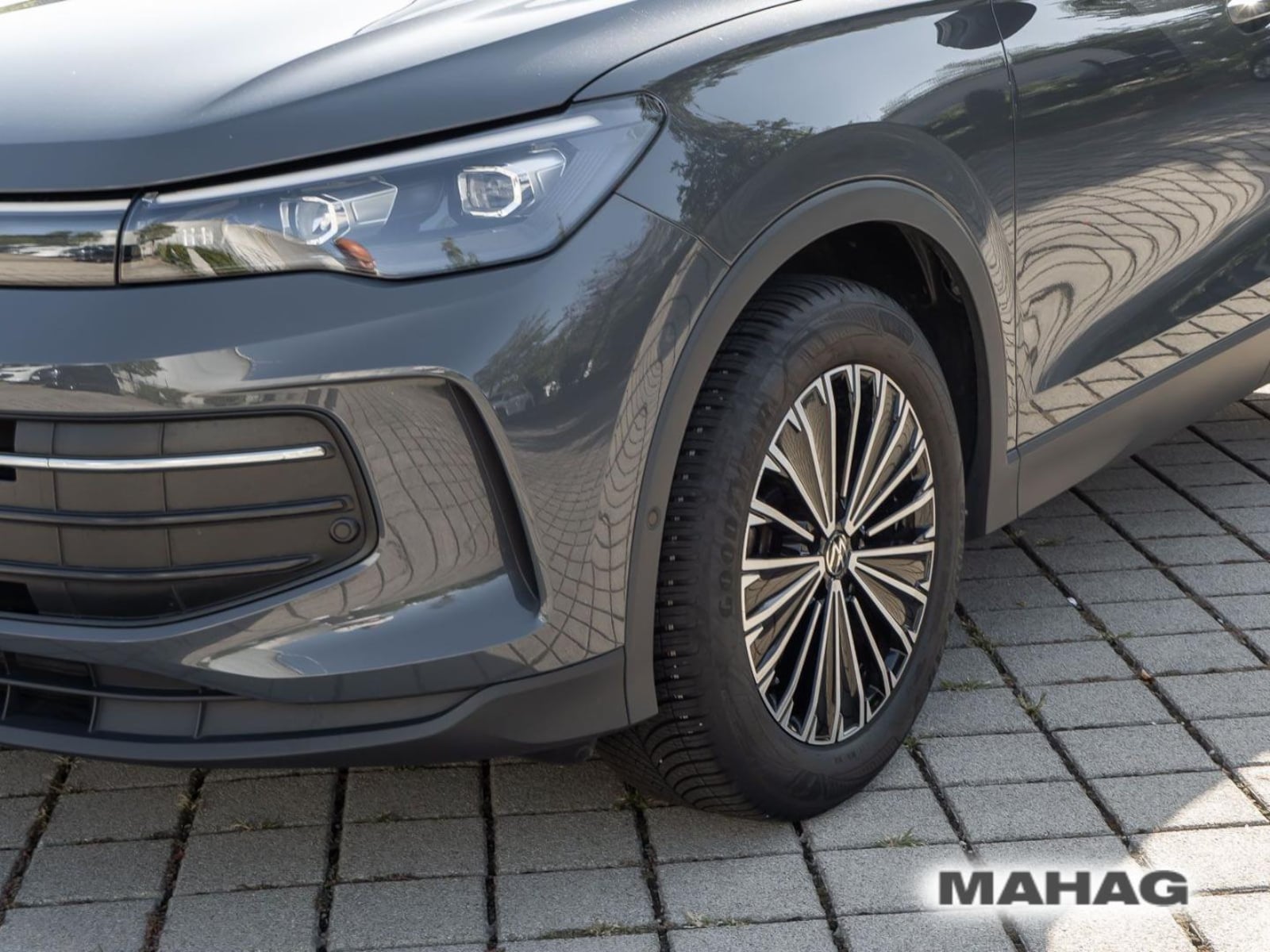 Volkswagen Tiguan – Bild 8