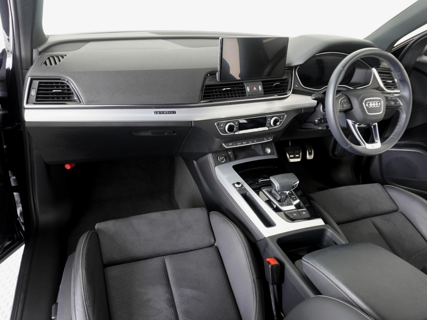 Image about Audi Q5 Sportback 40 TDI quattro S line