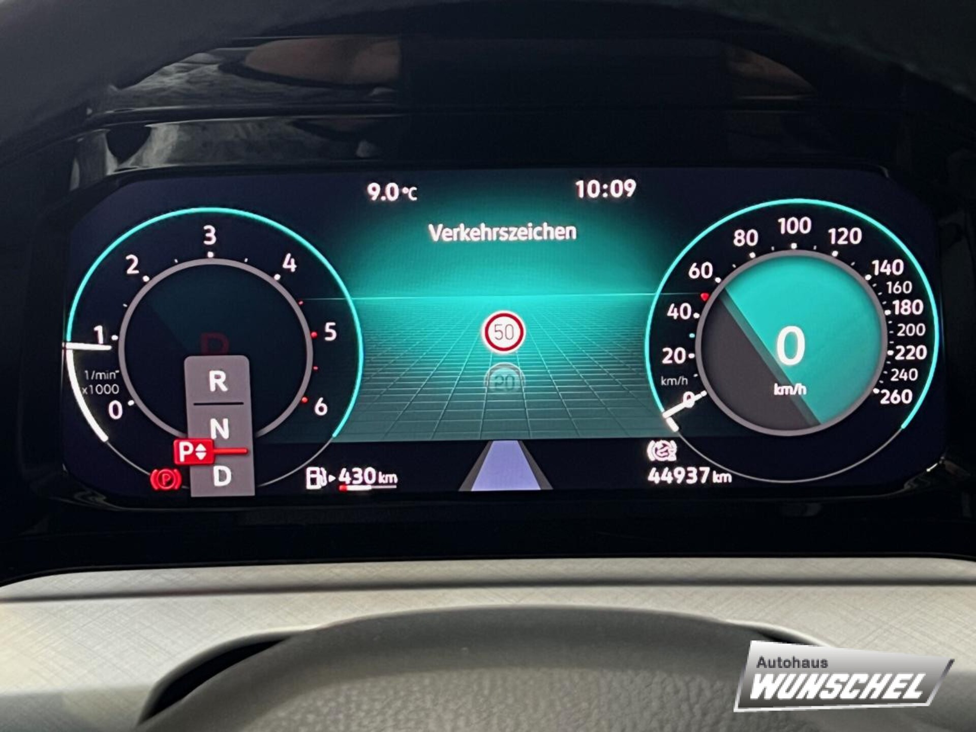 Volkswagen Golf Life