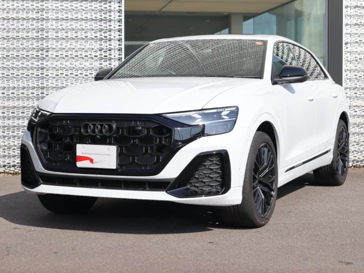 Audi Q8 SUV 50 TDI quattro 200(272) kW(PS) tiptronic for more details contact your dealer