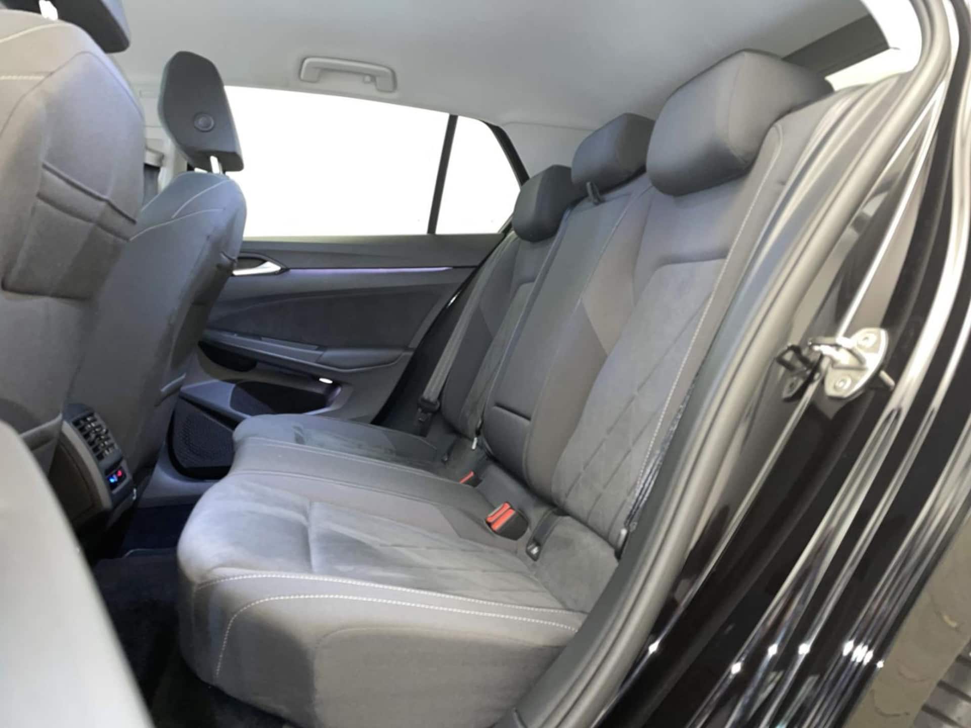 Volkswagen Golf Style