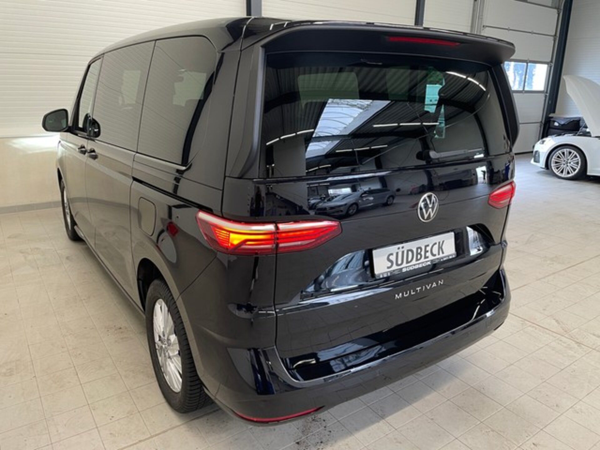 Volkswagen Multivan Basis-Modell