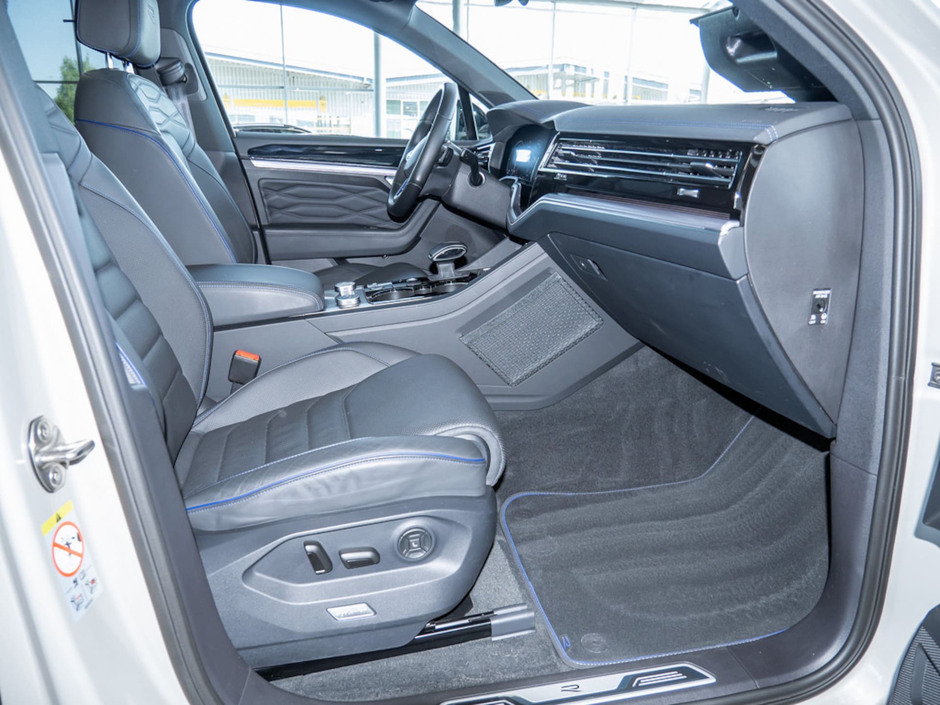 Volkswagen Touareg R