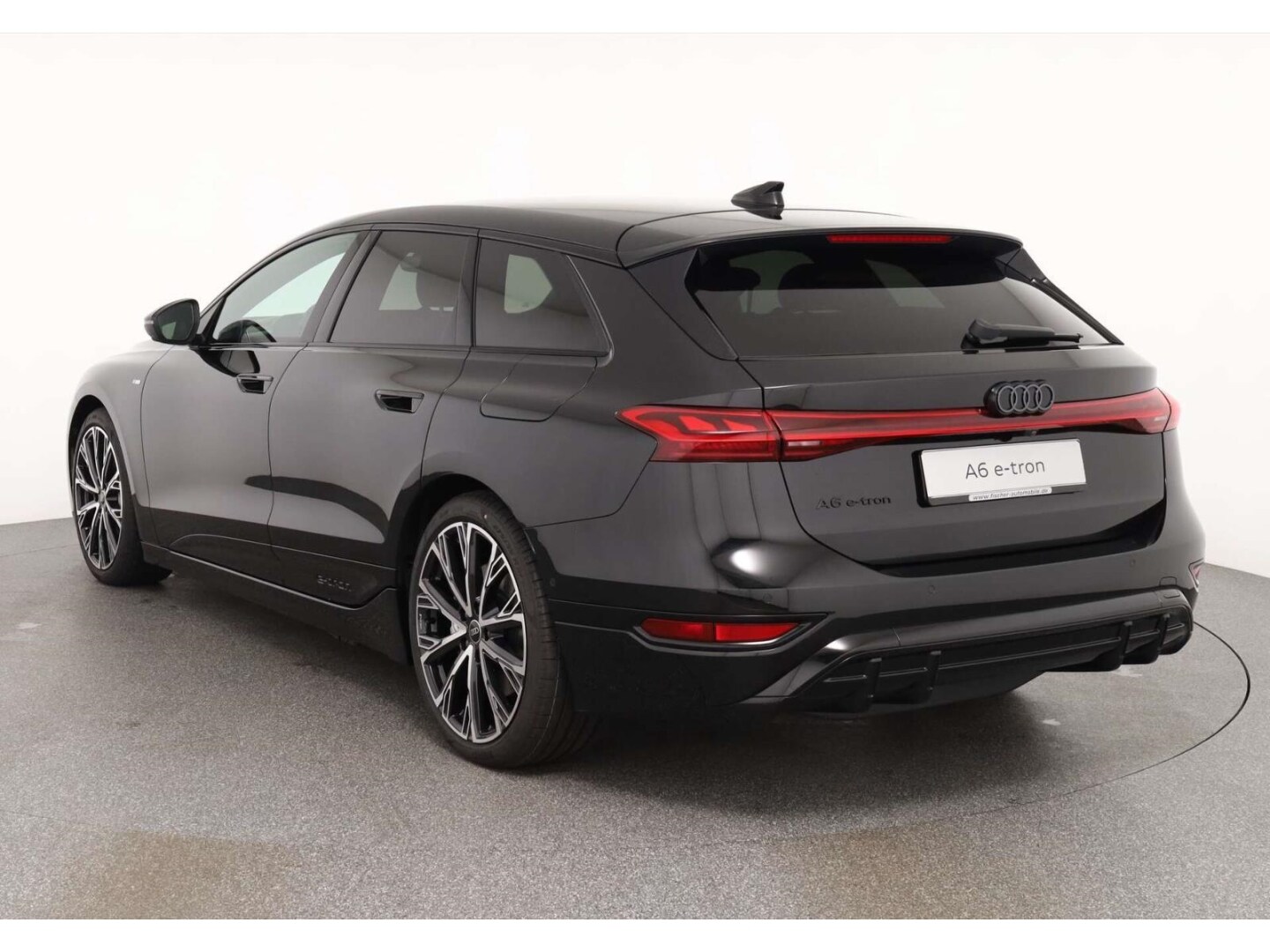 Bild über Audi A6 Avant e-tron S line business e-tron performance 270 kW - für weitere Informationen kontaktieren Sie den Audi Partner