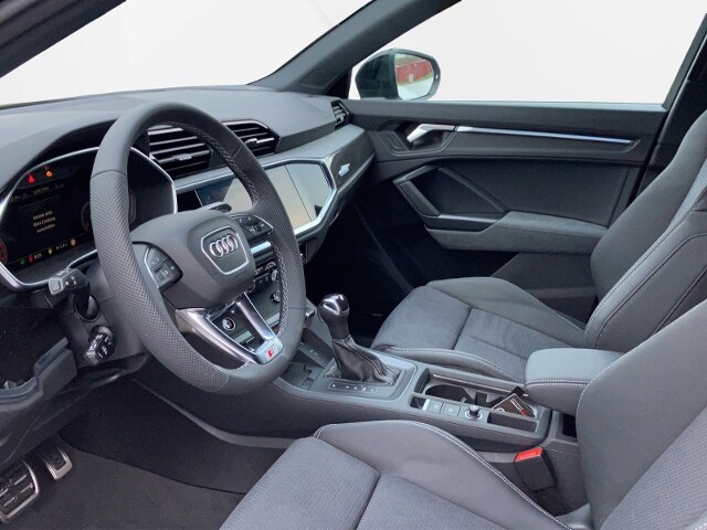 Image about Audi Q3 S line 45 TFSI quattro S tronic