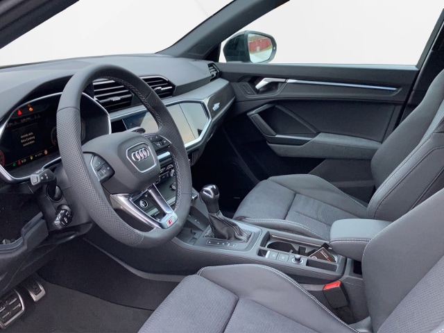 Image about Audi Q3 S line 45 TFSI quattro S tronic