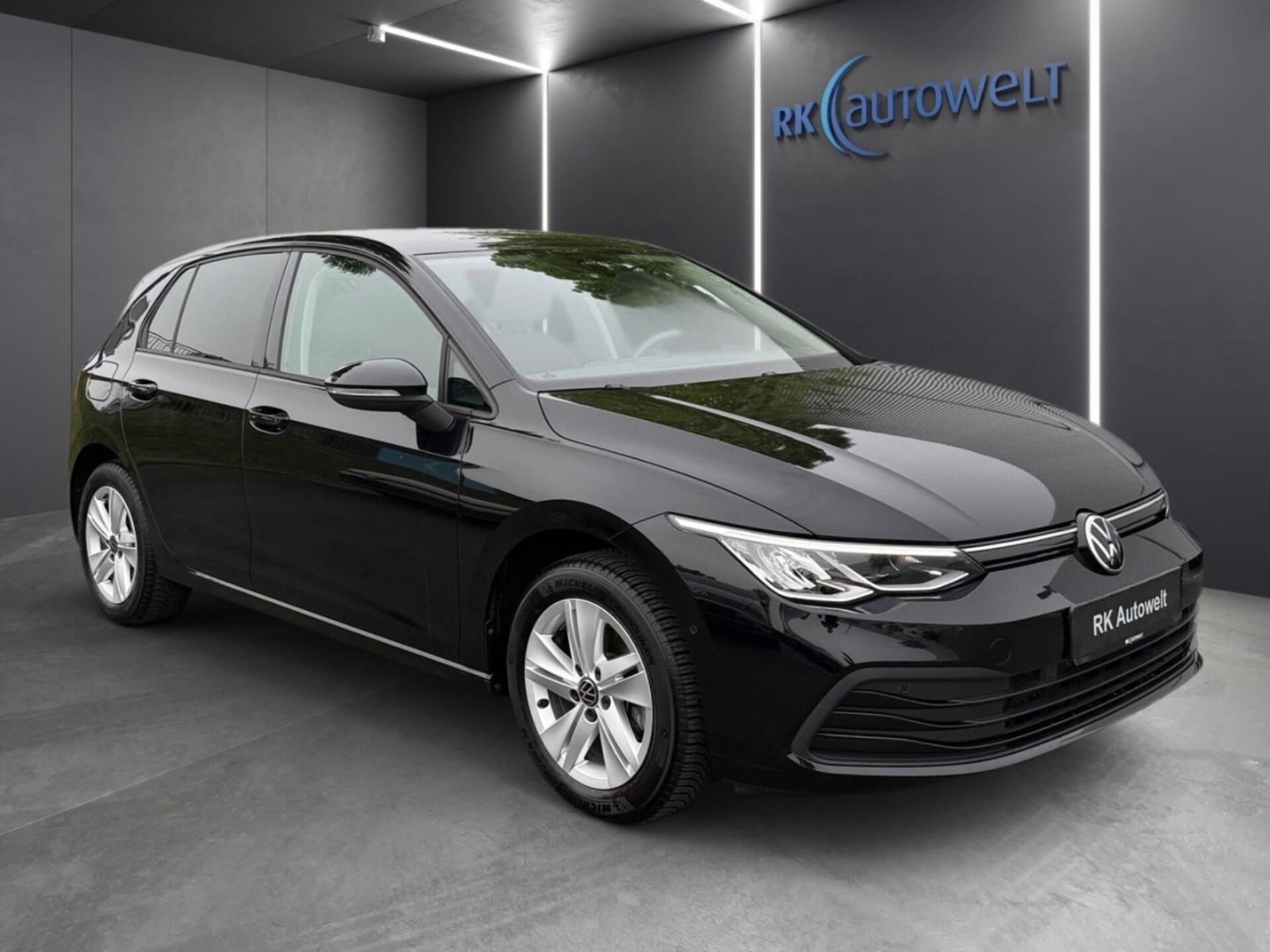 Volkswagen Golf Life