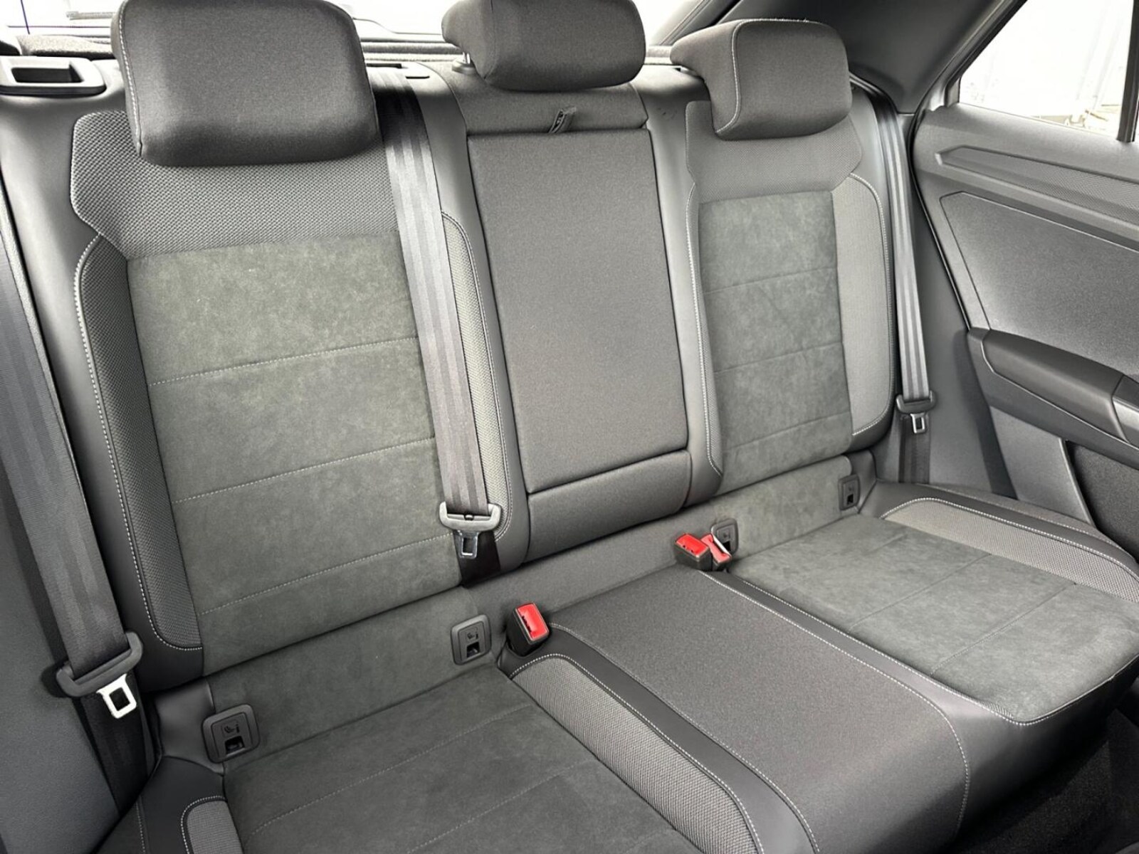 Volkswagen T-Roc – Bild 10