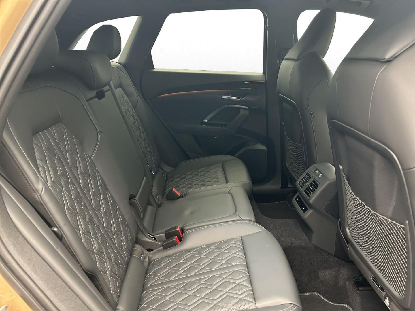 Bild über Audi SQ5 SUV TFSI 270 kW S tronic - für weitere Informationen kontaktieren Sie den Audi Partner