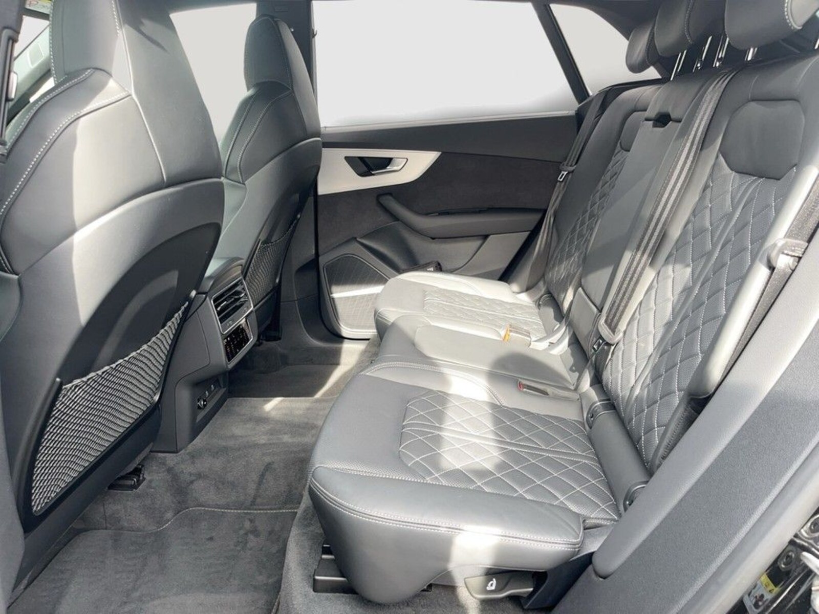 Audi Q8 – Bild 14