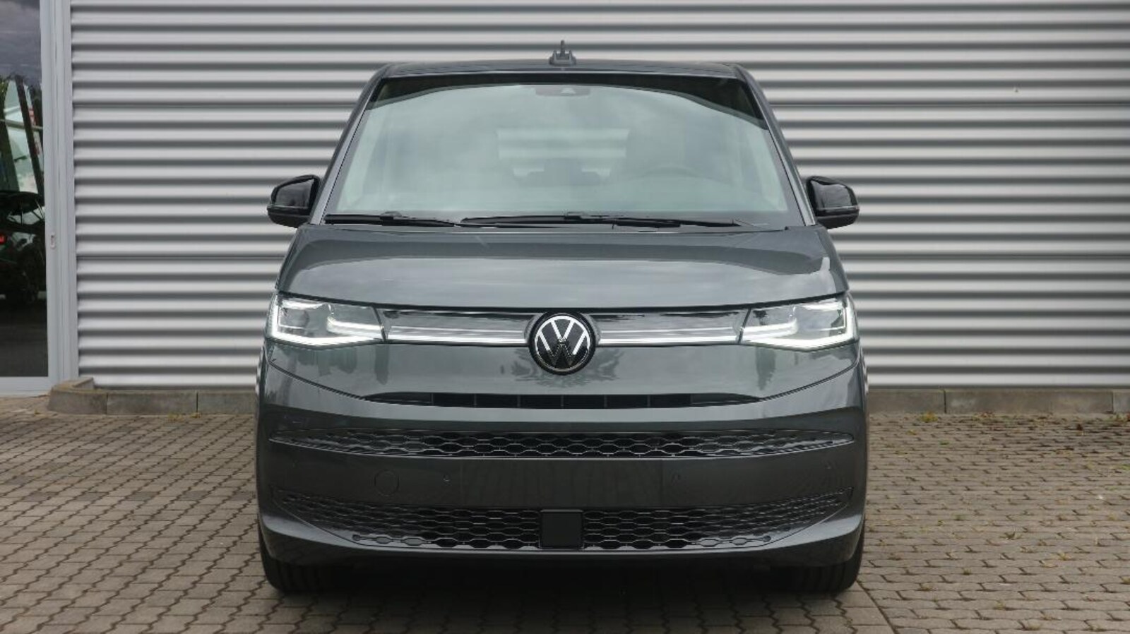Volkswagen Multivan Langversion – Bild 2