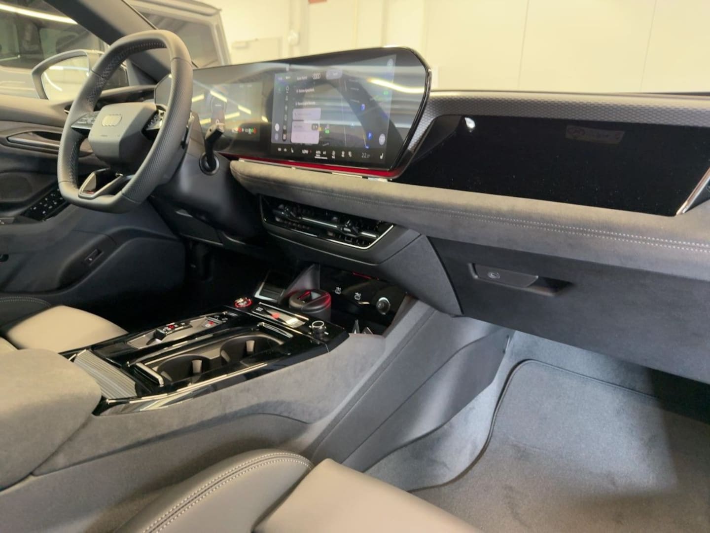 Bild über Audi A6 Avant e-tron S line business e-tron performance 270 kW - für weitere Informationen kontaktieren Sie den Audi Partner