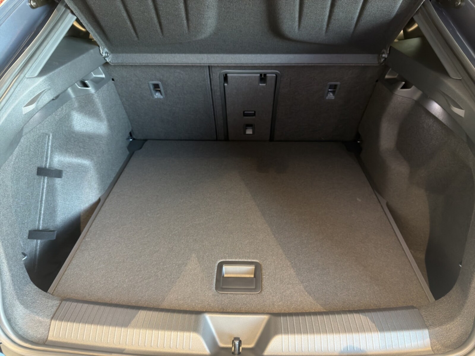 CUPRA Tavascan – Bild 11