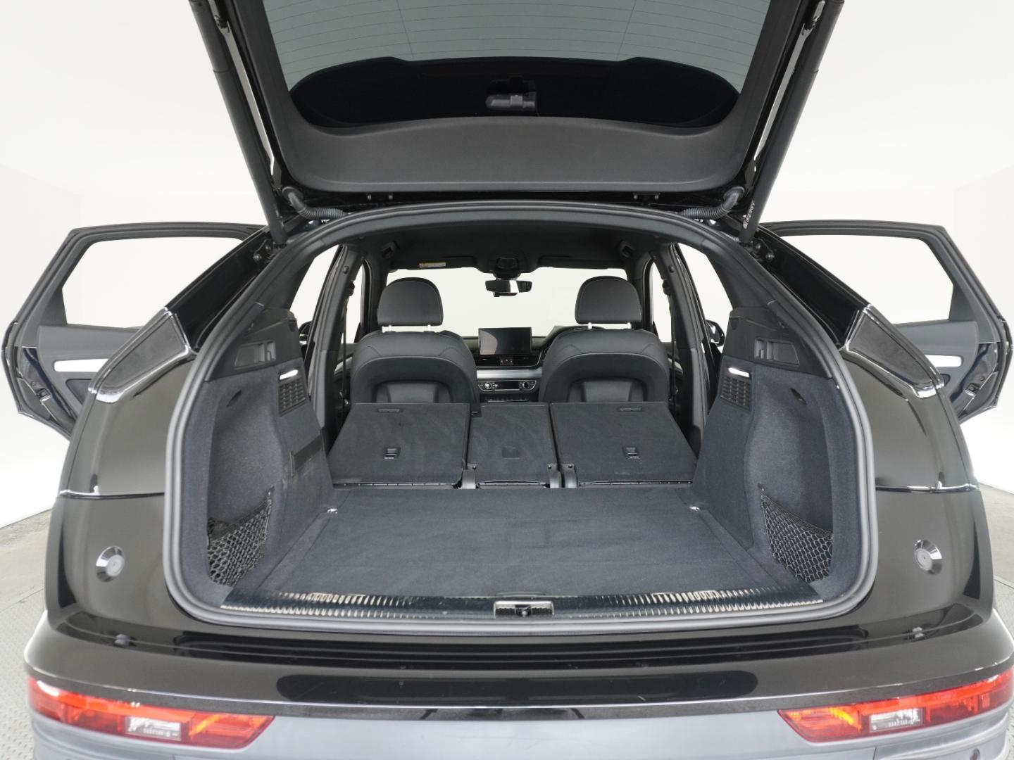 Image about Audi Q5 Sportback 40 TDI quattro S line