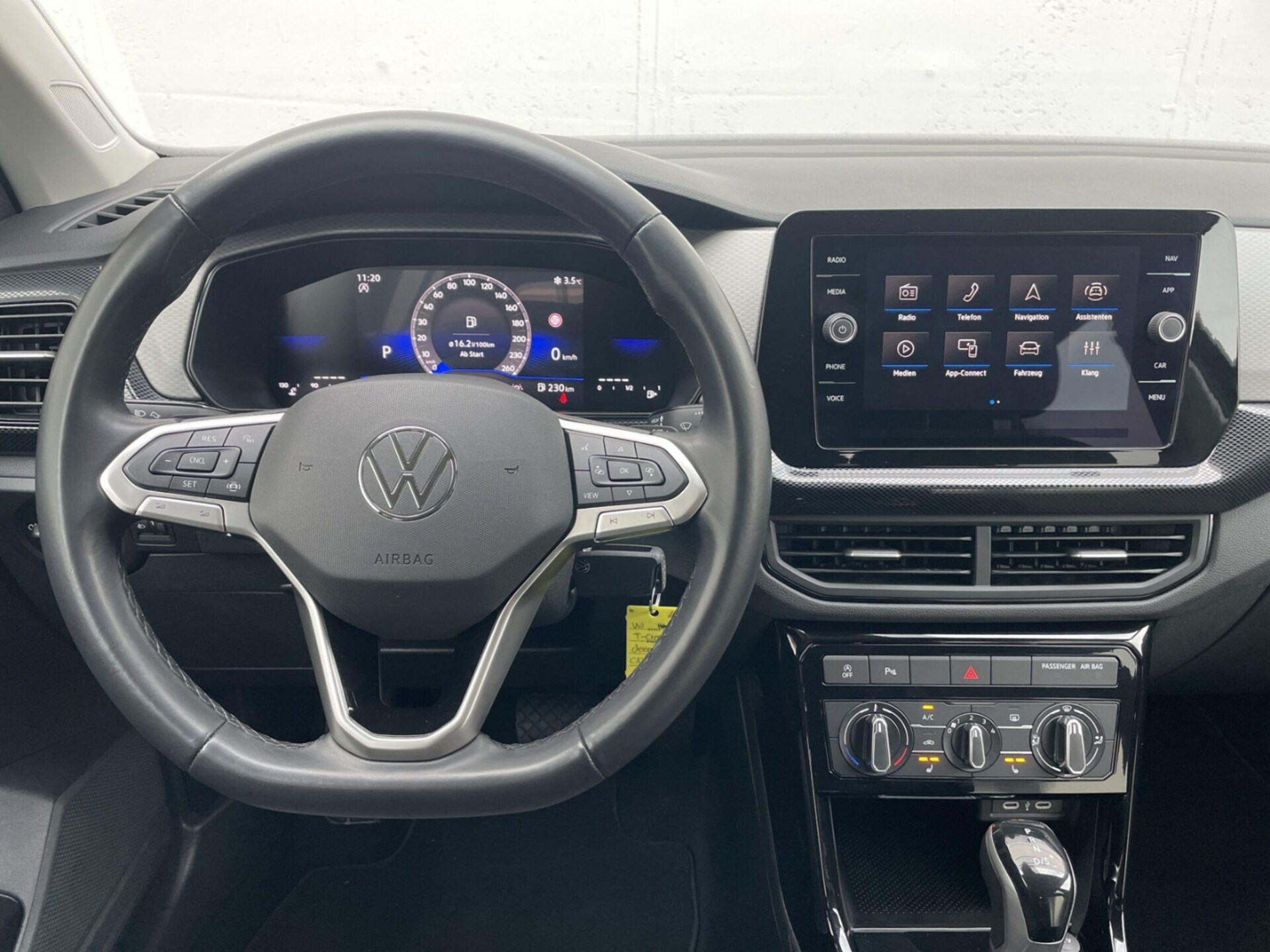 Volkswagen T-Cross Life