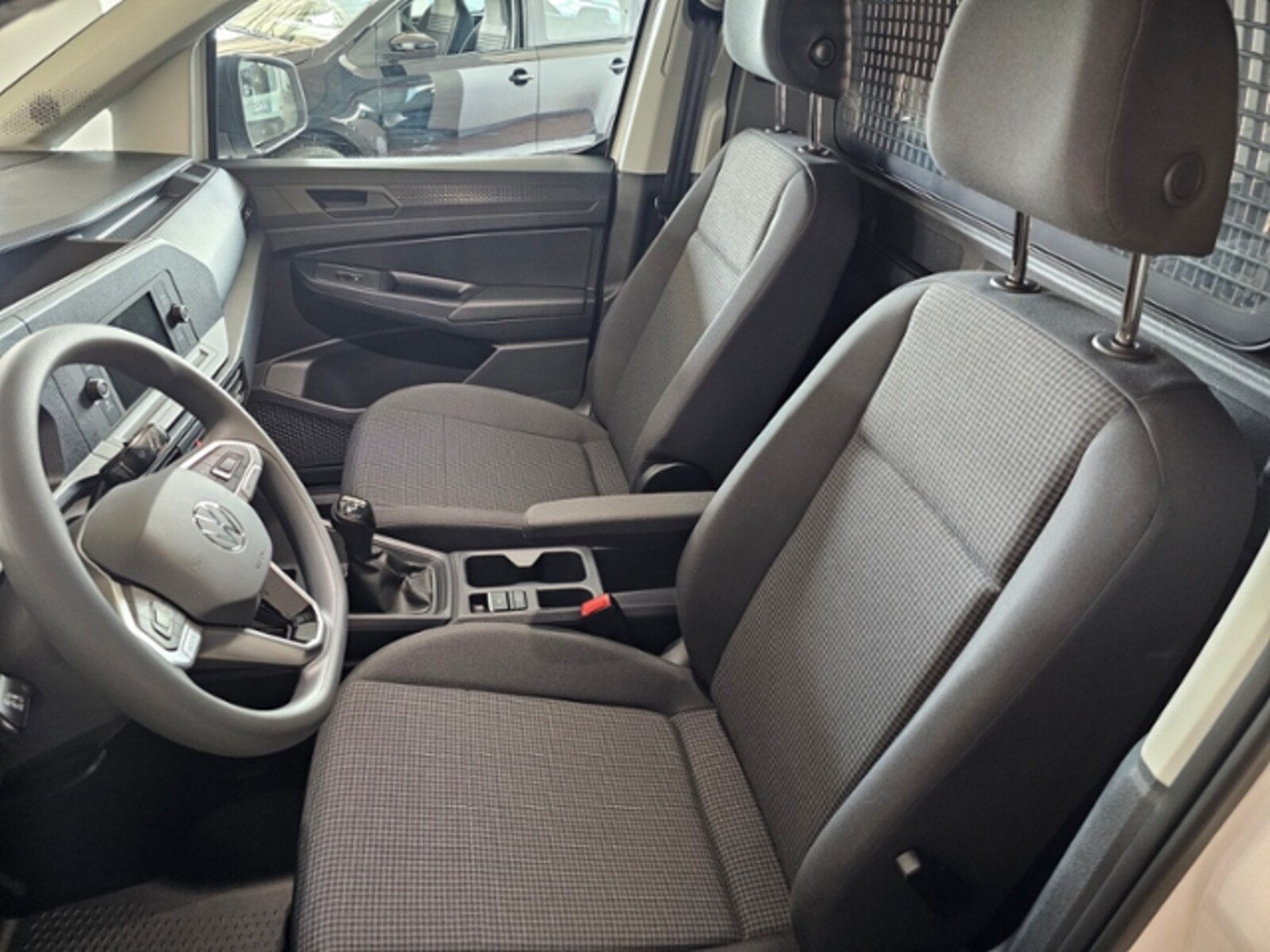 Volkswagen Caddy Cargo – Bild 11