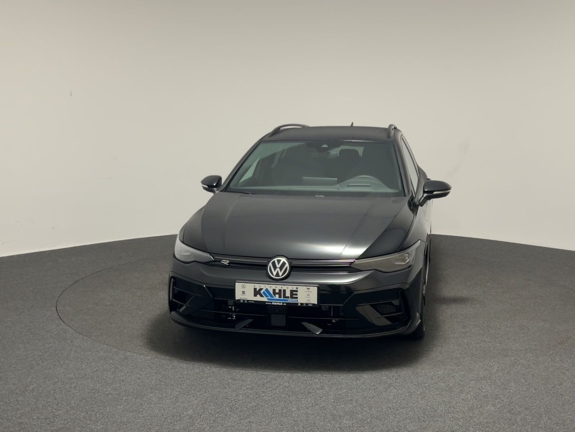 Volkswagen Golf Variant R