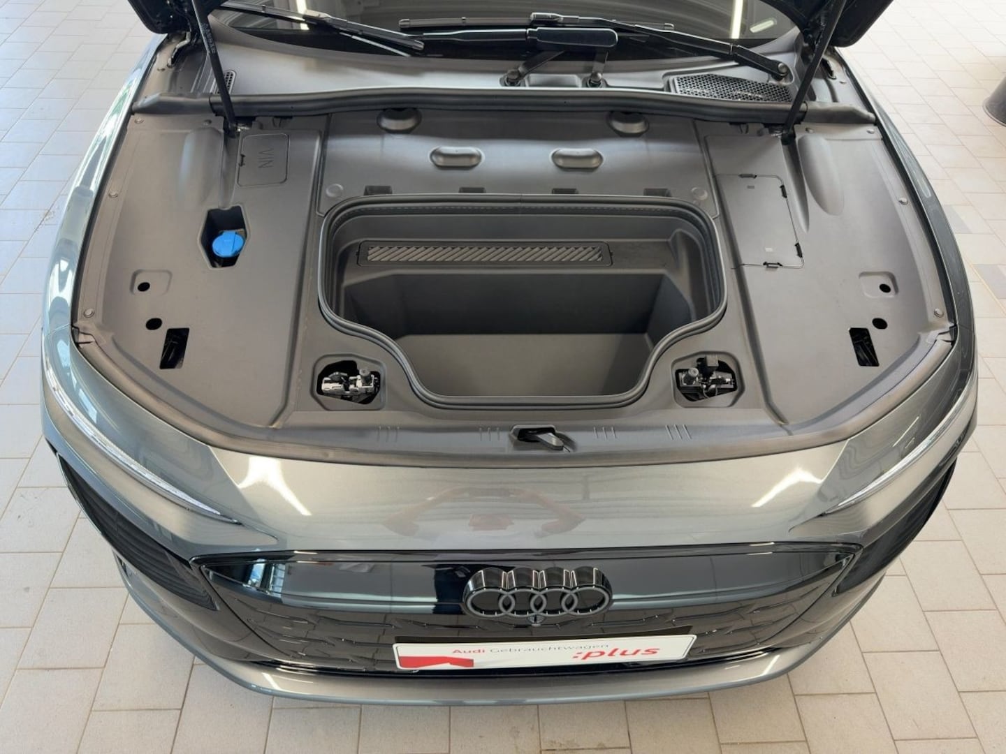 Bild über Audi A6 Avant e-tron S line business e-tron performance 270 kW - für weitere Informationen kontaktieren Sie den Audi Partner