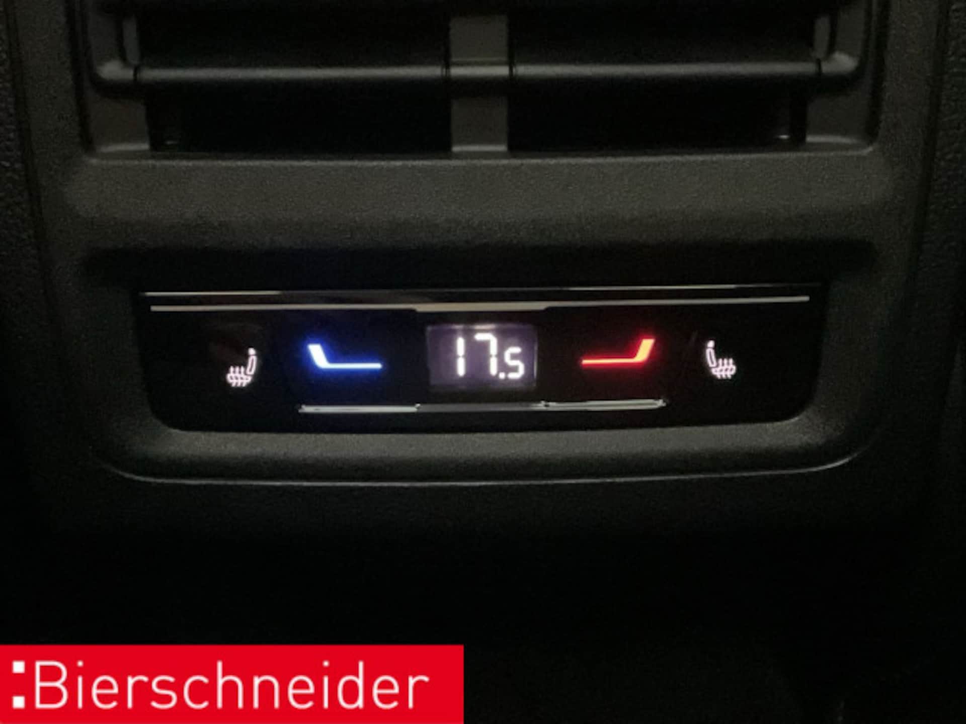 Volkswagen Golf Variant R-Line