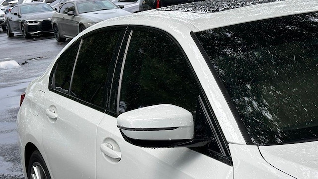 2023 BMW 330i