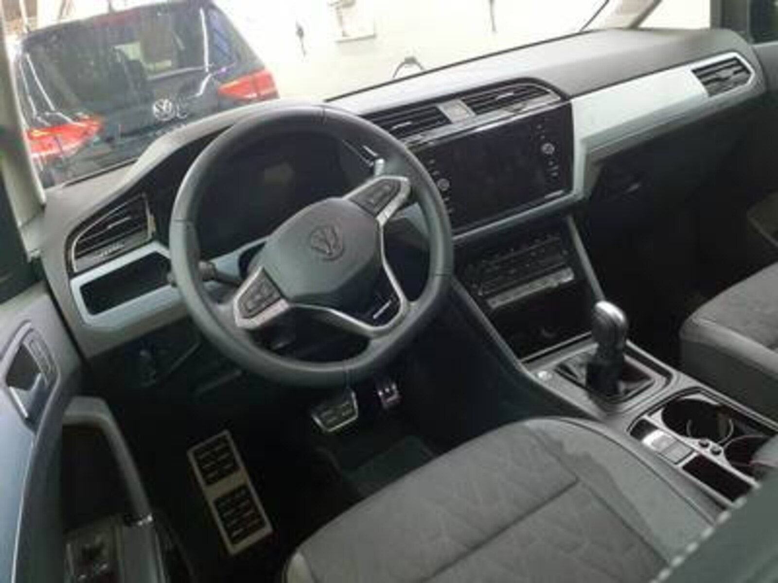 Volkswagen Touran – Bild 6