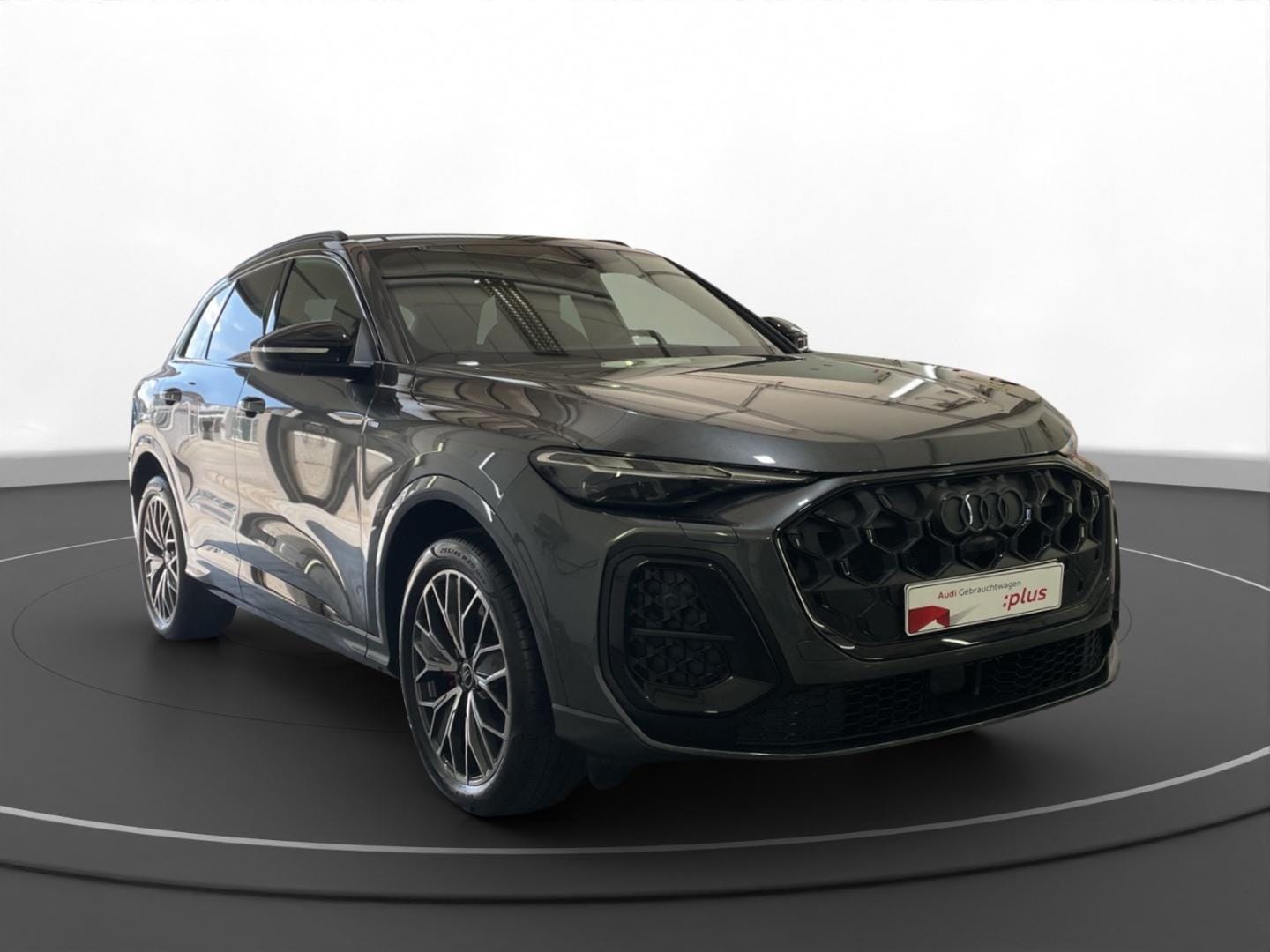 Bild über Audi Q5 SUV TDI quattro 150 kW S tronic - für weitere Informationen kontaktieren Sie den Audi Partner