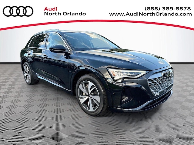 Photo of 2024 Audi Q8 e-tron 