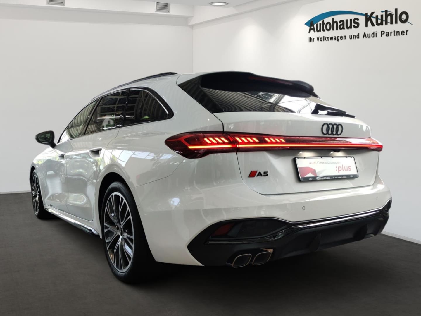 Bild über Audi A5 Avant TDI quattro 150 kW S tronic - für weitere Informationen kontaktieren Sie den Audi Partner