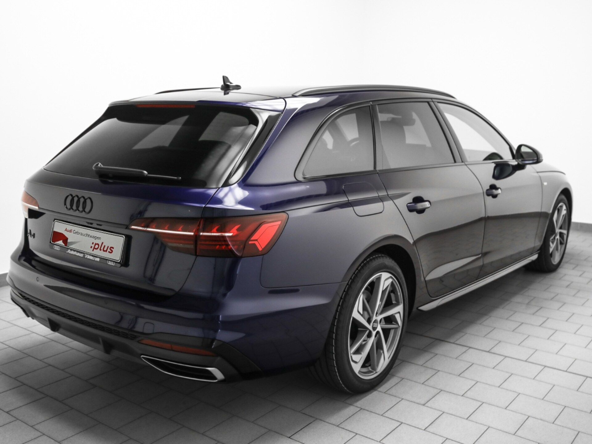 Audi A4 Avant S line