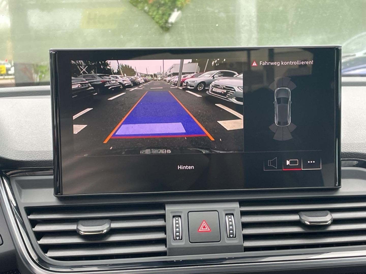Bild über Audi SQ5 Sportback TDI tiptronic - für weitere Informationen kontaktieren Sie den Audi Partner