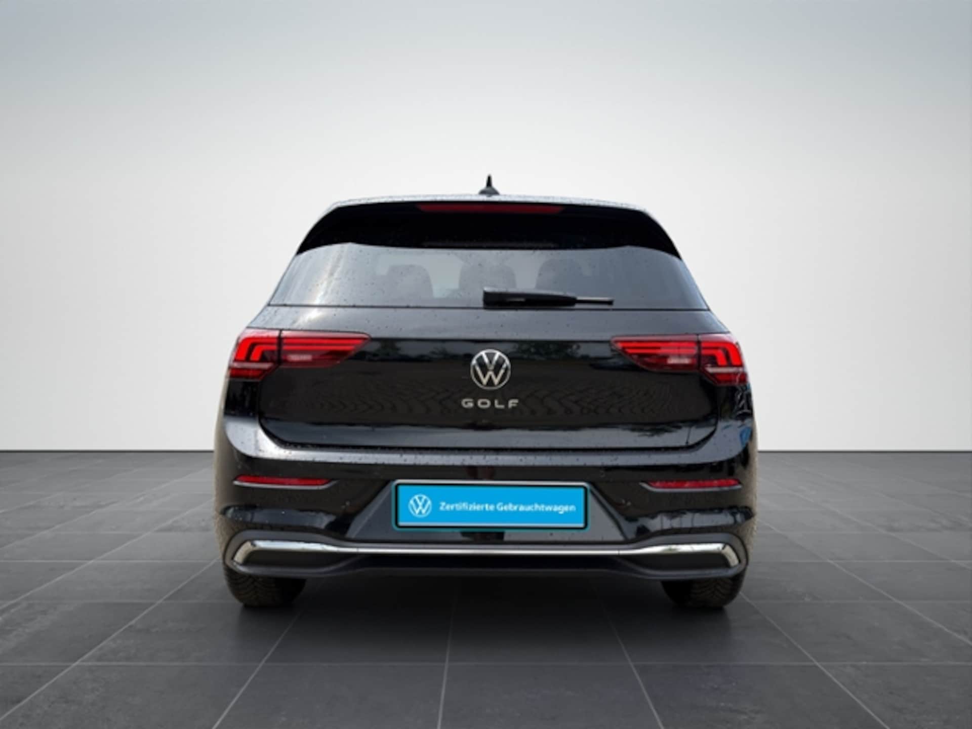 Volkswagen Golf Life