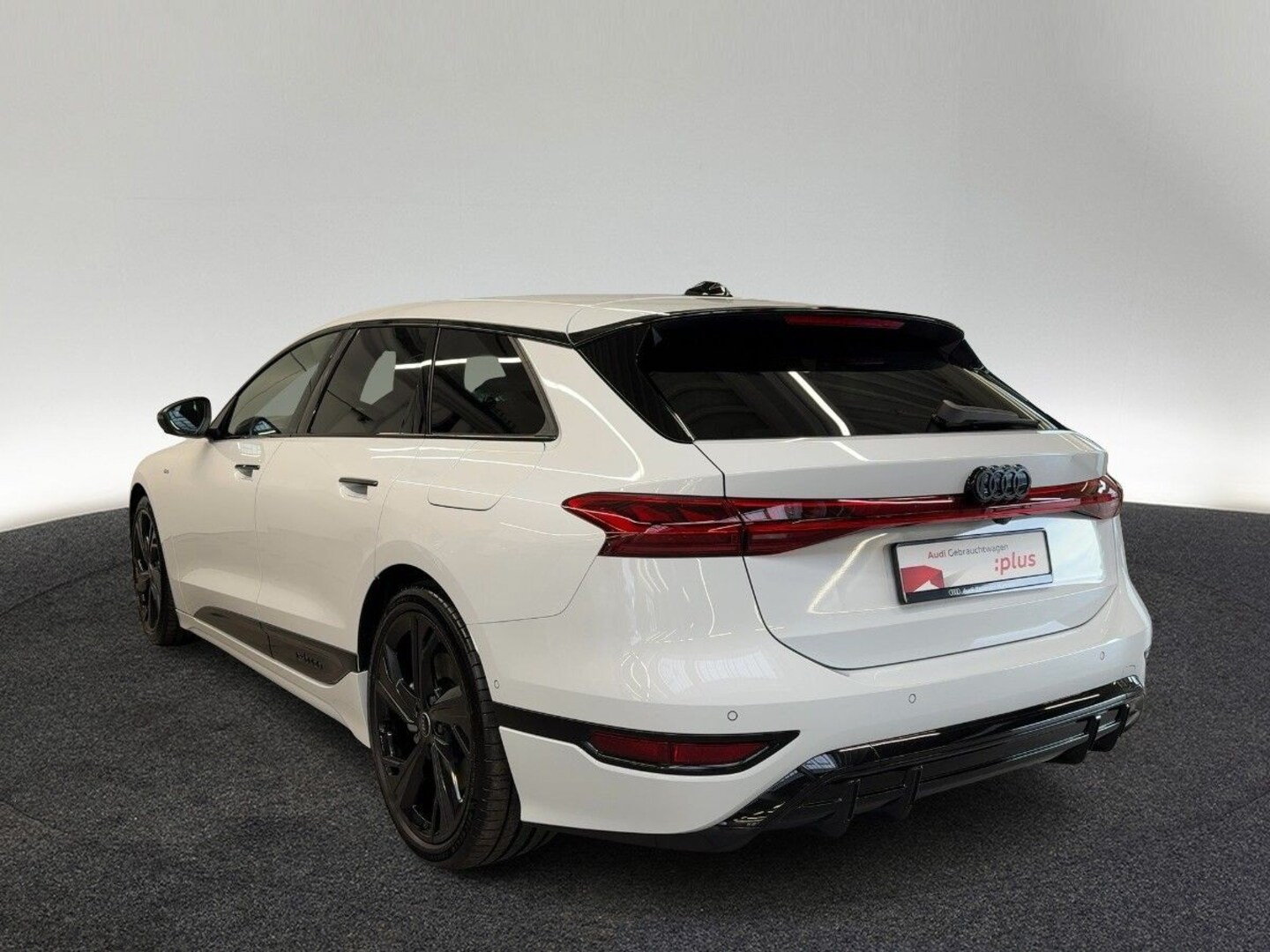 Bild über Audi A6 Avant e-tron S line business e-tron performance 270 kW - für weitere Informationen kontaktieren Sie den Audi Partner