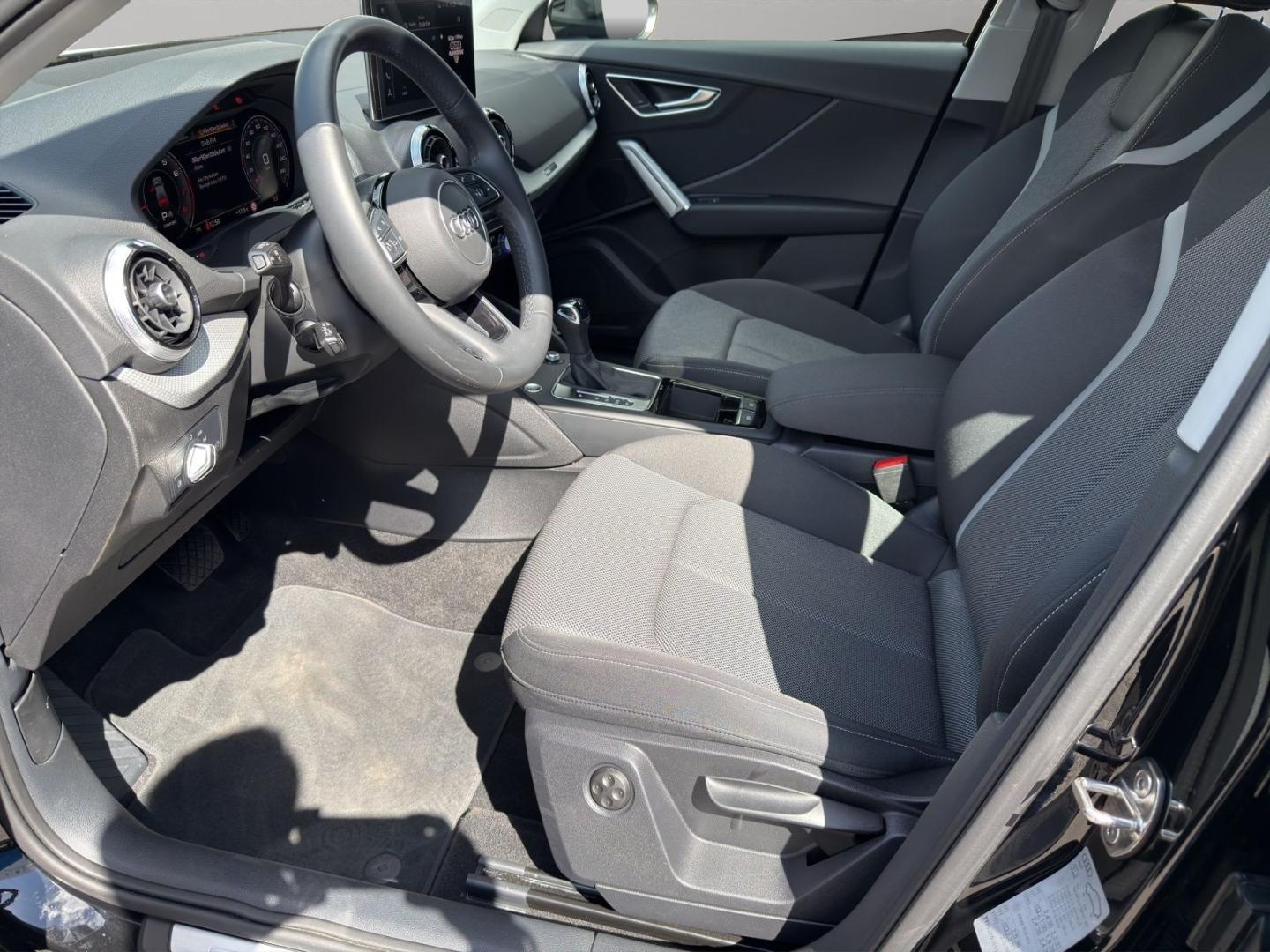 Bild über Audi Q2 S line 35 TFSI S tronic - für weitere Informationen kontaktieren Sie den Audi Partner
