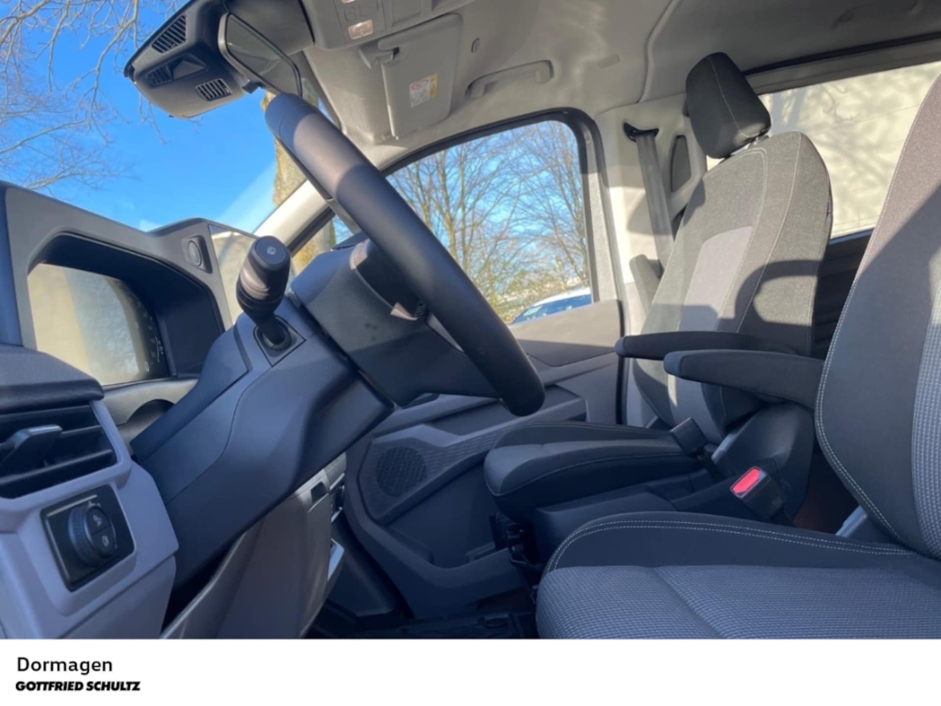 Volkswagen Caravelle langer Radstand Basis-Modell