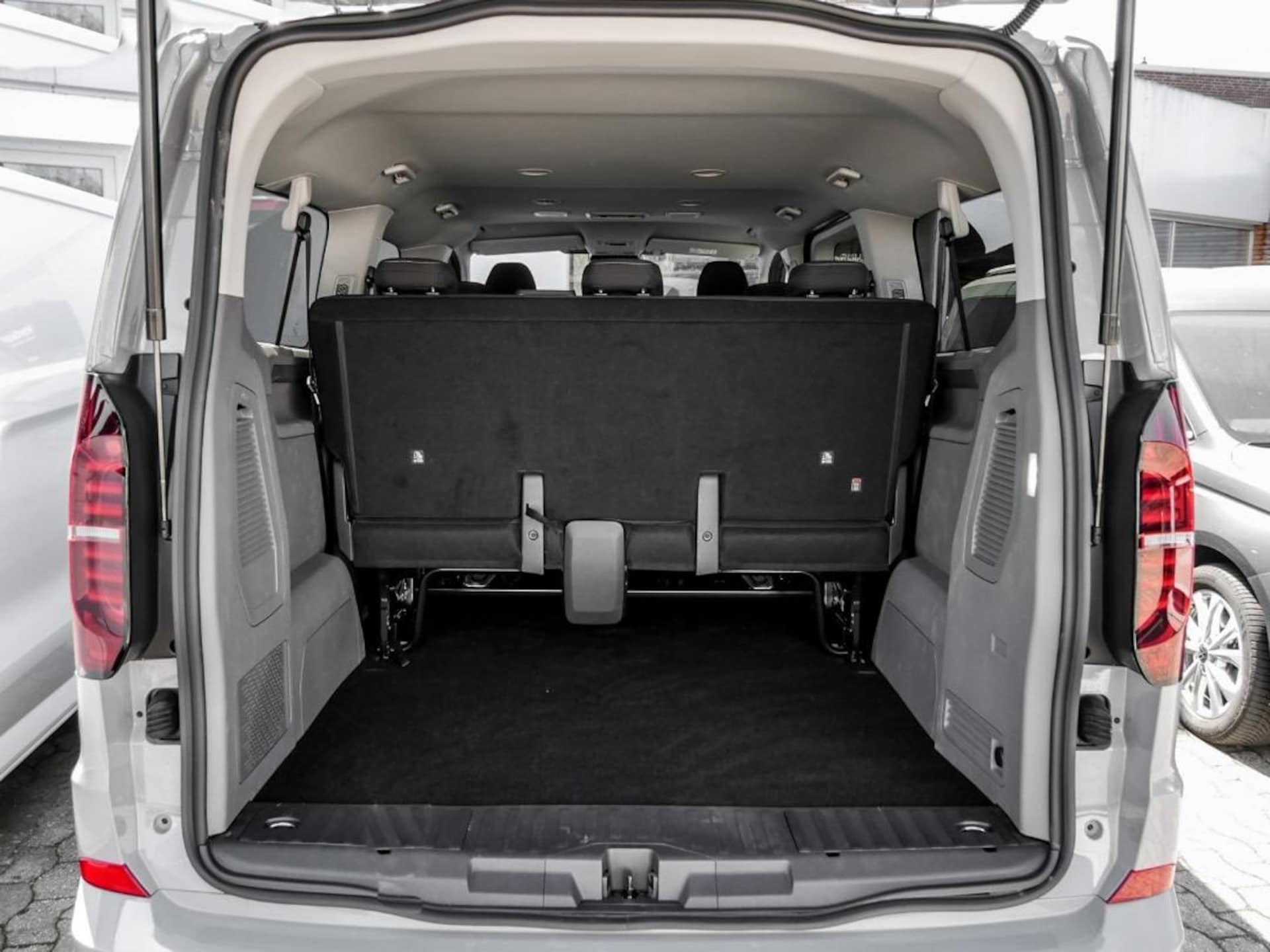 Volkswagen Caravelle langer Radstand Life