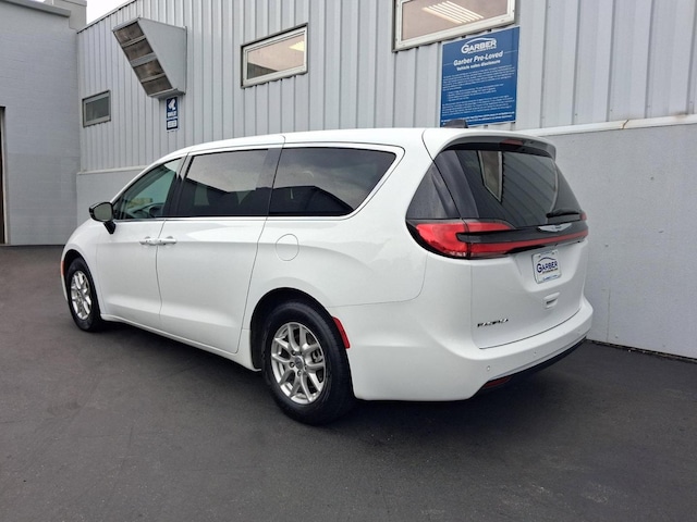 2024 Chrysler Pacifica