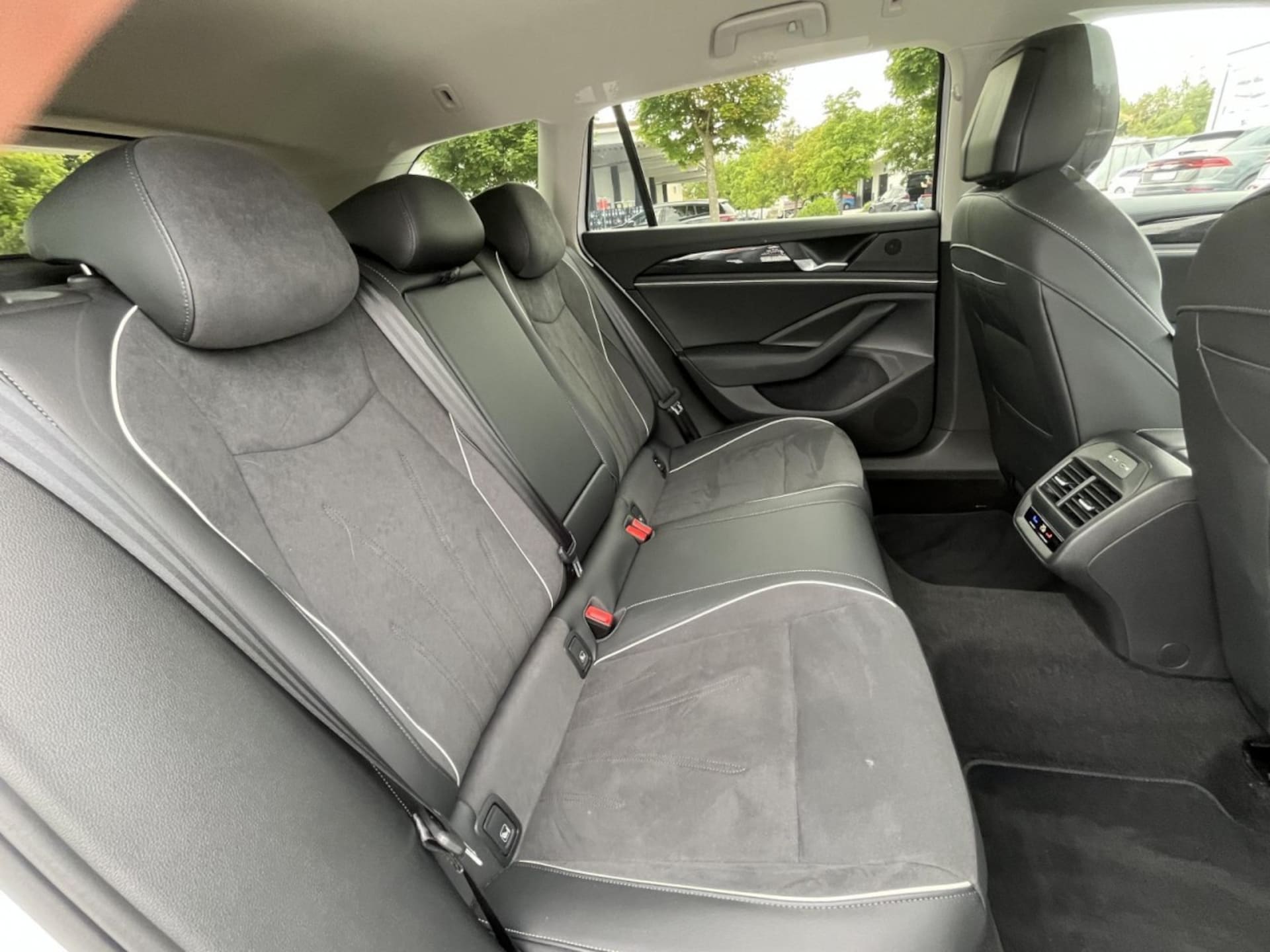 Volkswagen Passat Business