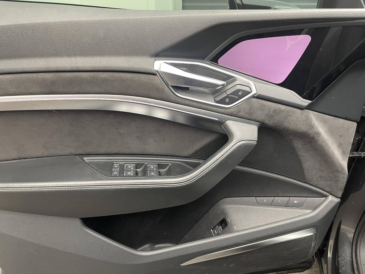 Image about Audi e-tron Sportback S line 55 quattro 300,00 kW