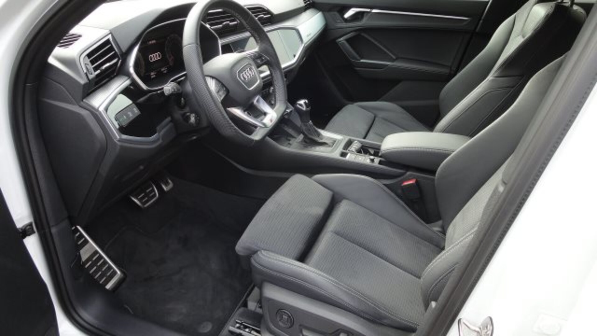 Audi Q3 SUV S line