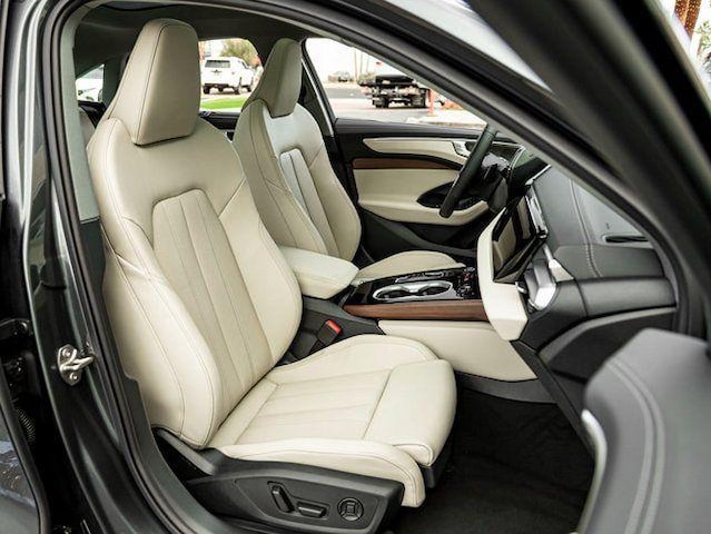 2026 Audi A6 Premium Plus - Photo 25